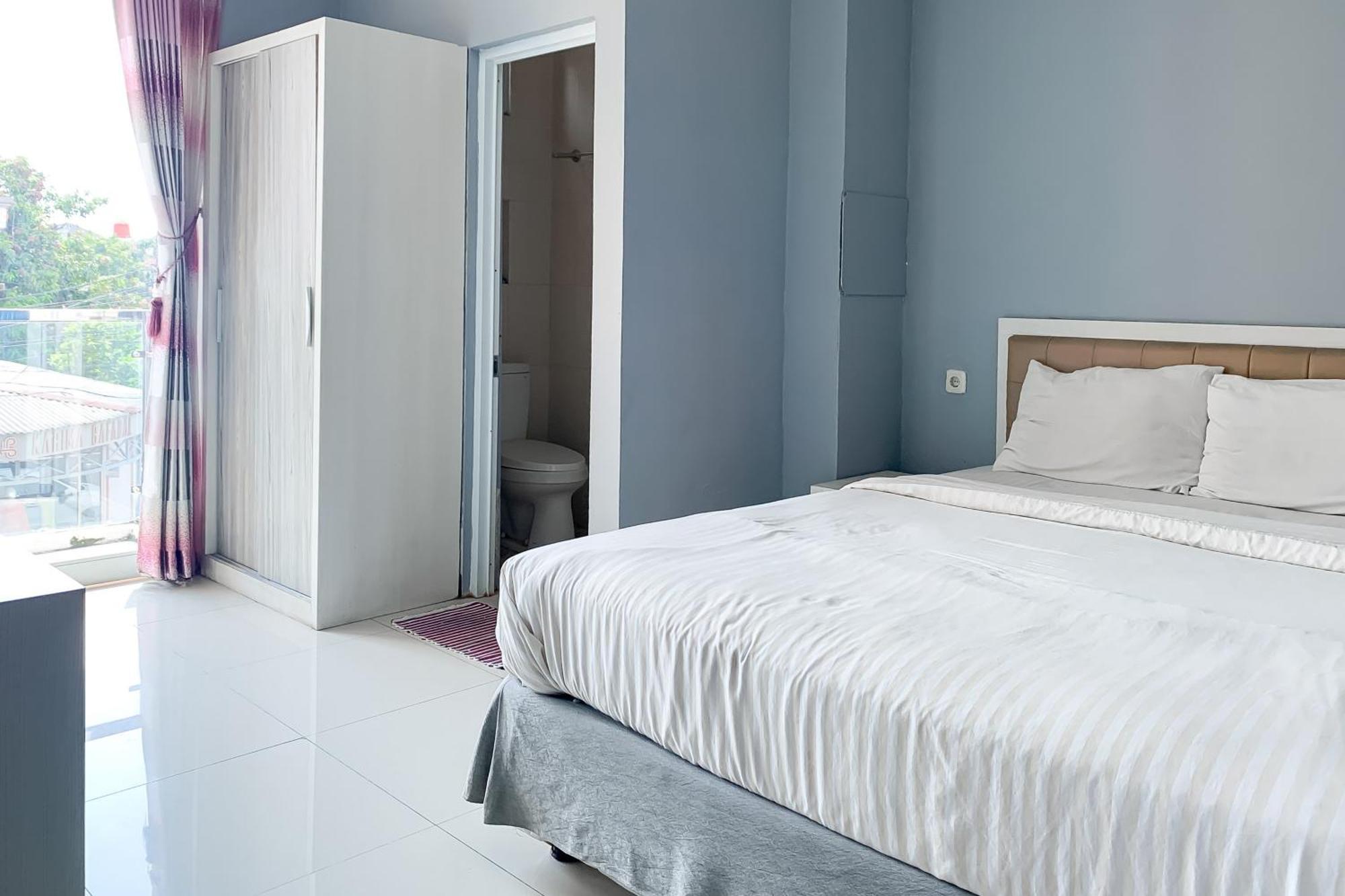 Karins Guesthouse Syariah Redpartner Μπαντούνγκ Εξωτερικό φωτογραφία