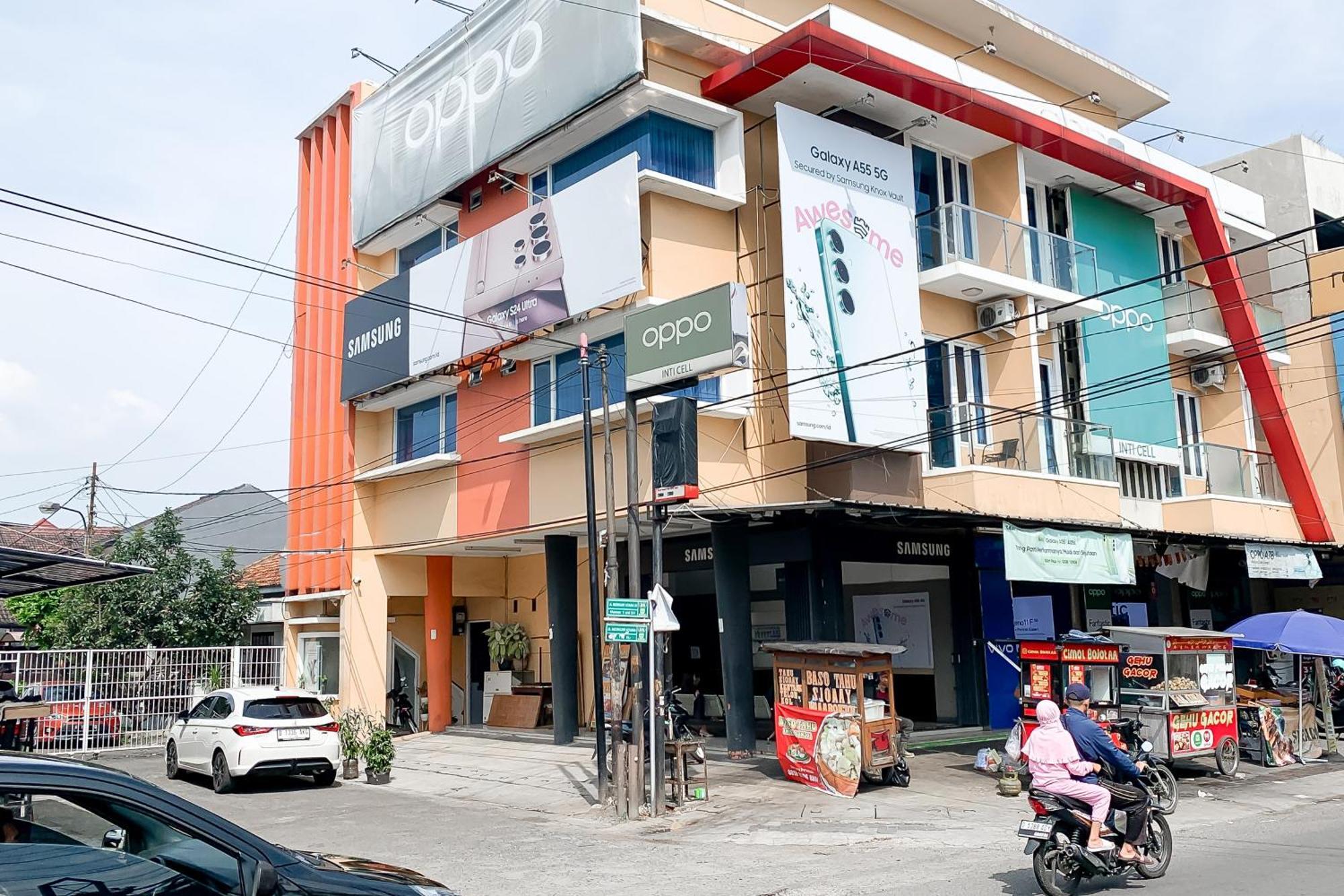 Karins Guesthouse Syariah Redpartner Μπαντούνγκ Εξωτερικό φωτογραφία